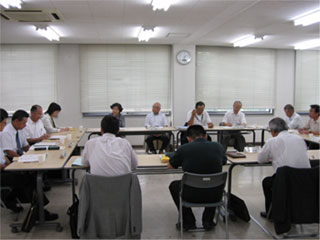 第1回運営協議会の様子 第1回運営協議会の様子