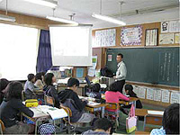 地域人材を活用した授業の様子