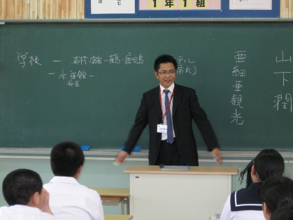 職業観に関しての講話をされる　亜細亜観光　山下氏