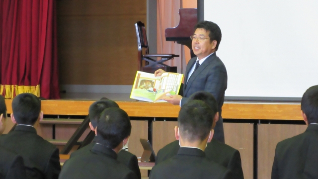 読み聞かせ実演 読み聞かせ実演