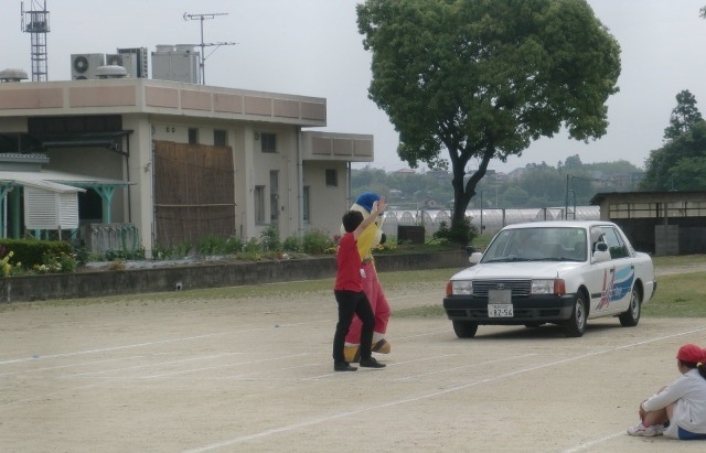 横断歩道指導の様子