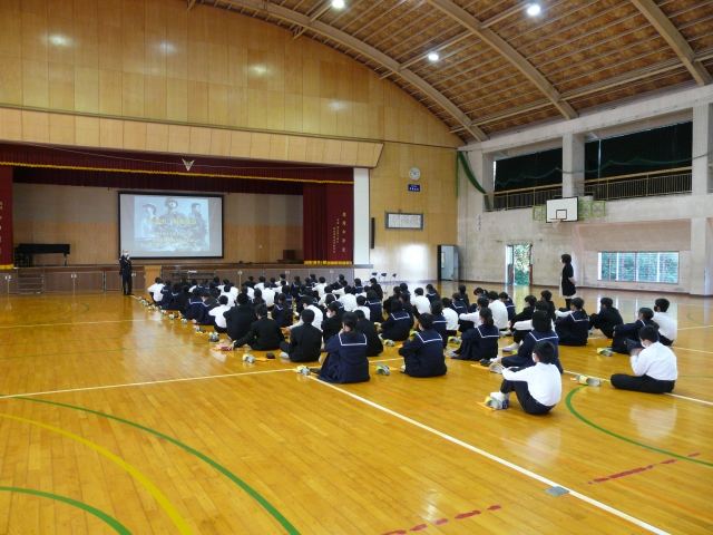 メモを取りながらしっかり聞きました。 メモを取りながらしっかり聞きました。