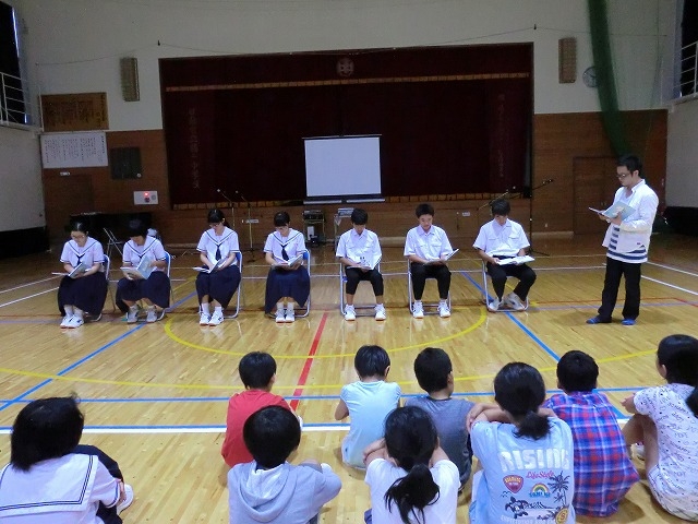 読み聞かせの練習風景 読み聞かせの練習風景
