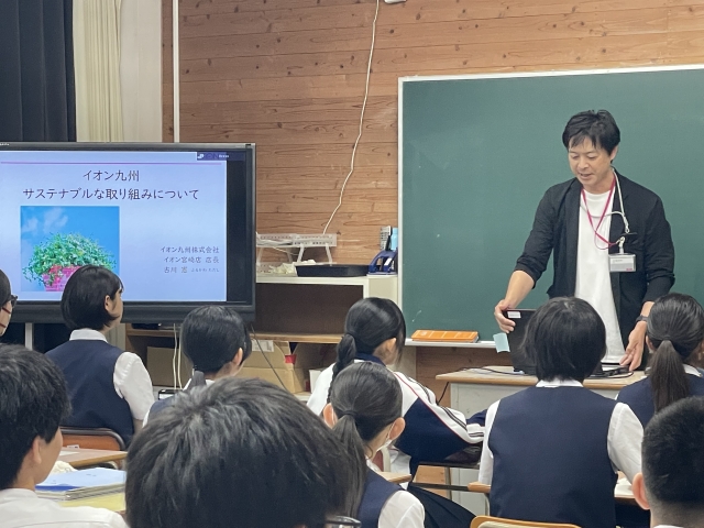 講話の様子２