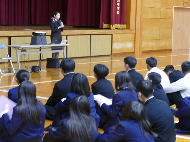 門川町立門川中学校　立志式に向けた職業講話②